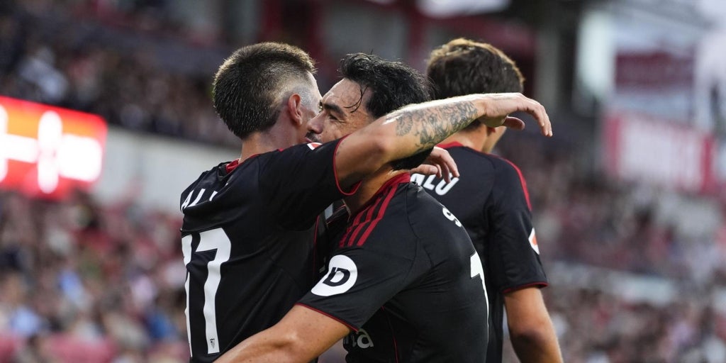 Sevilla: El Sevilla 'inscribe' la primera victoria de la era Almeyda (0-2)