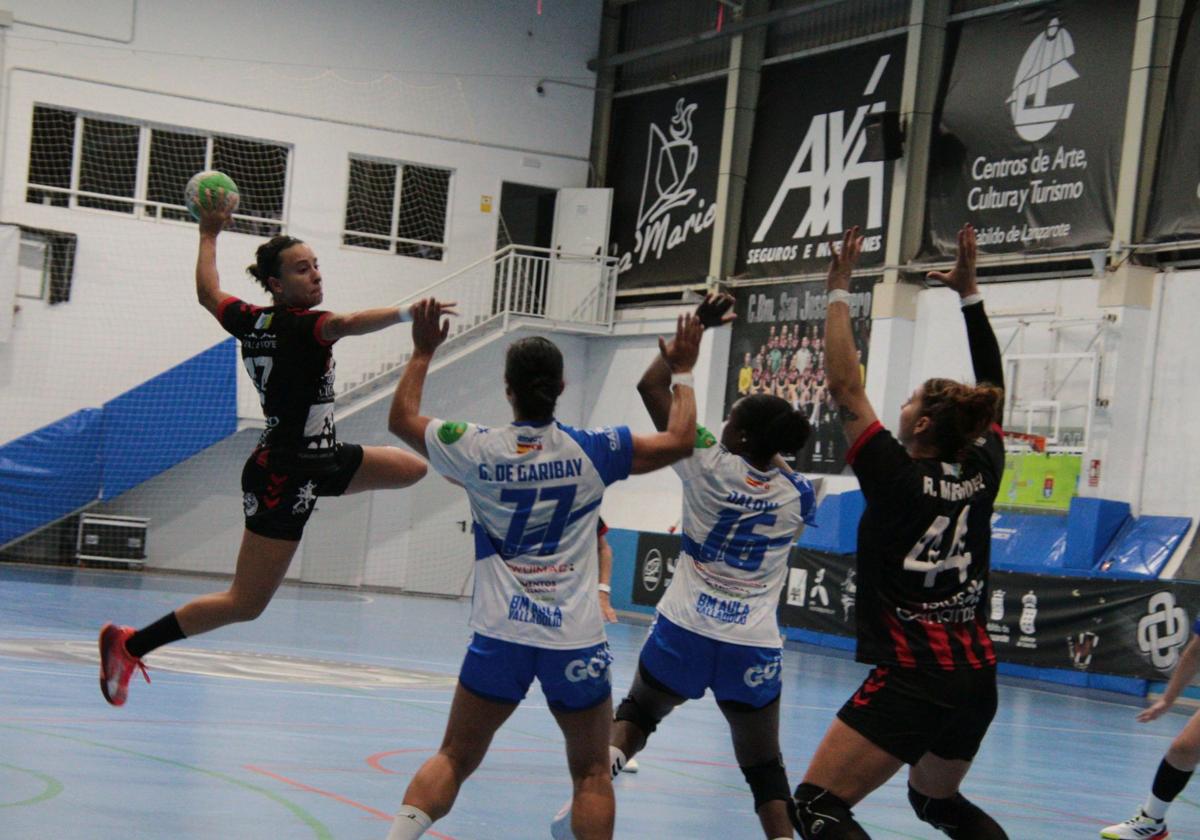 Derrota en el debut liguero del CICAR Lanzarote Ciudad de Arrecife (22-27)