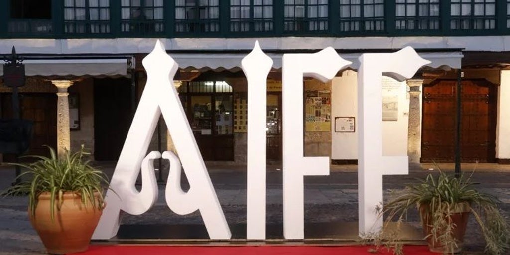 El Festival de Cine de Almagro premia a 'Ser un hombre' y 'Saint-Honorè'