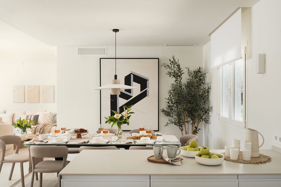 casa de campo con estilo mediterraneo decorada en blanco