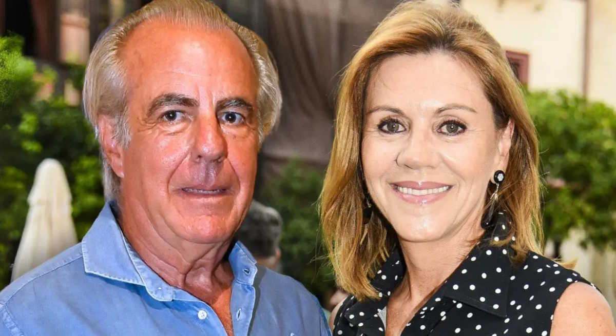 María Dolores de Cospedal, espectacular en bikini a sus 59 años, de escapada en yate con su novio, Fernando Portillo