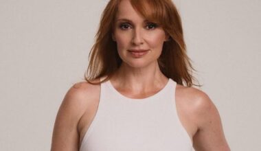Cristina Castaño presenta a su primer hijo y desvela su nombre