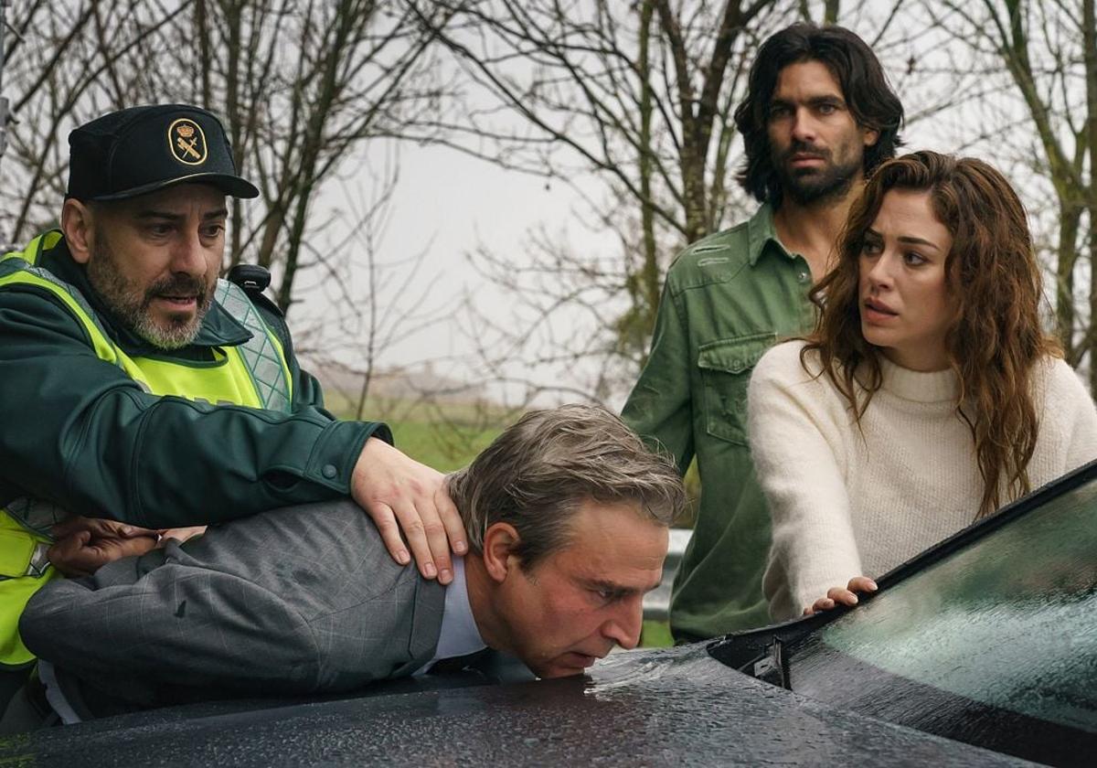 La desternillante comedia de Álex de la Iglesia, protagonizada por un reparto de lujo, que se emite este sábado en televisión