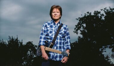 John Fogerty sonríe y se reconcilia con la Creedence Clearwater Revival
