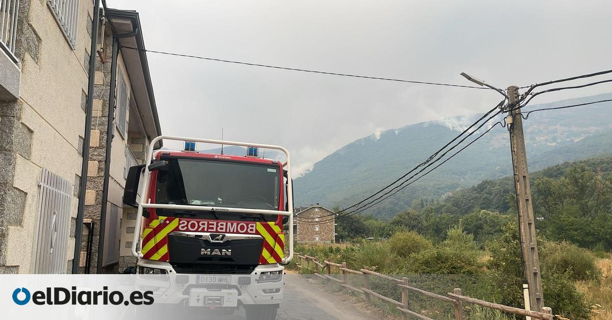 Un cambio de viento complica el fuego de Porto, en Zamora, y obliga a evacuar a otros dos pueblos más