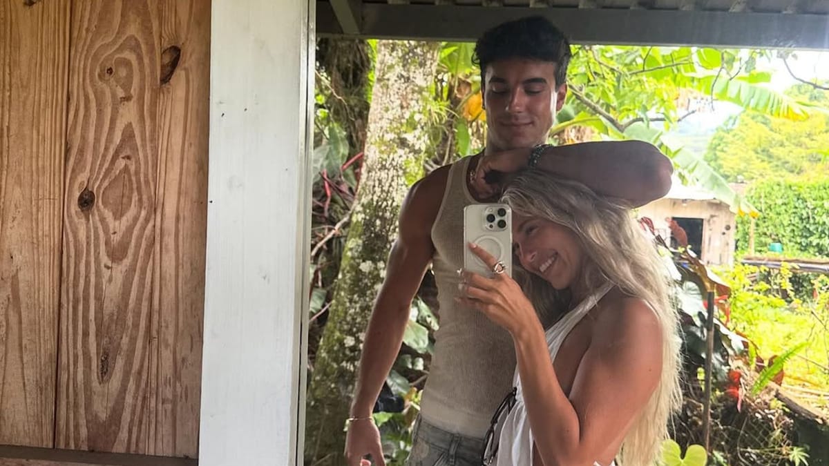 las imágenes de Ana Mena en sus vacaciones con la familia Casas