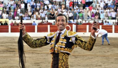 David de Miranda entra en la historia de Linares con un faenón antológico al cuarto
