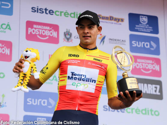 Diego Camargo se impone en un sprint a tres en la cuarta etapa de la Vuelta a Colombia