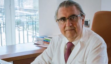 "La andropausia afecta no solo a la salud física de los hombres maduros, sino también a la salud mental dada la conexión entre estas disfunciones y el bienestar emocional"