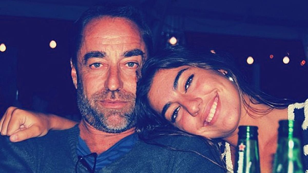 La emoción de Claudia Ula, hija de Raquel Revuelta, al recordar a su padre en su cumpleaños: "Sigo soplando tus velas"