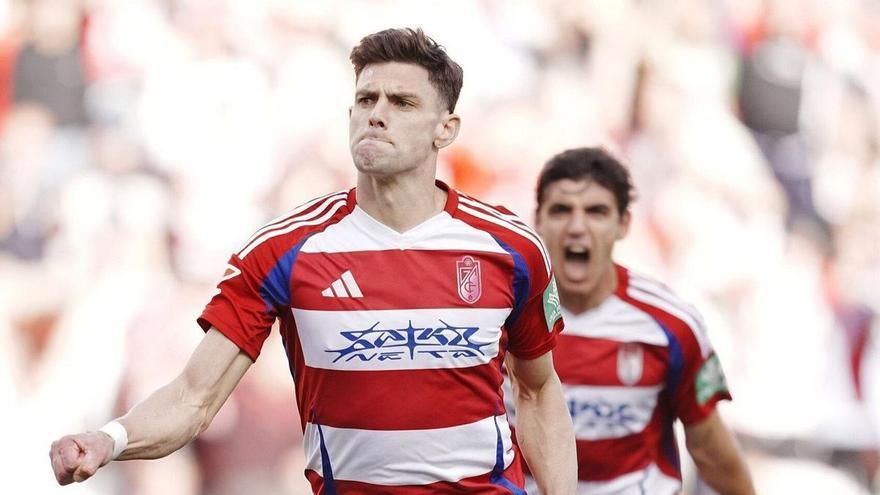 Alavés y Granada negocian por Lucas Boyé