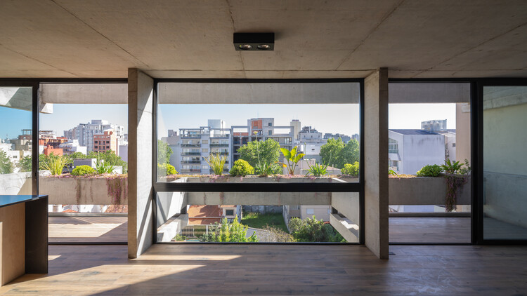 Edificio Avellaneda 1539 / BTE-ARQ - Fotografía interior, Concreto, Balcón