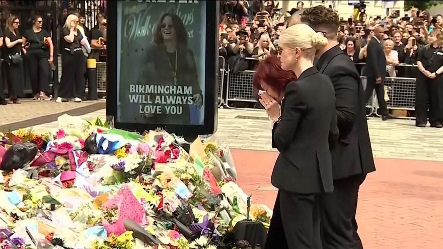 OZZY OSBOURNE HOMENAJE | La conmovedora llegada de la viuda de Ozzy Osbourne al homenaje del legendario cantante en Birmingham