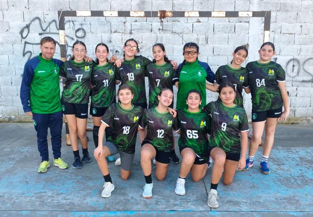 Dos categorías campeonas más logra la Escuela Municipal de Handball