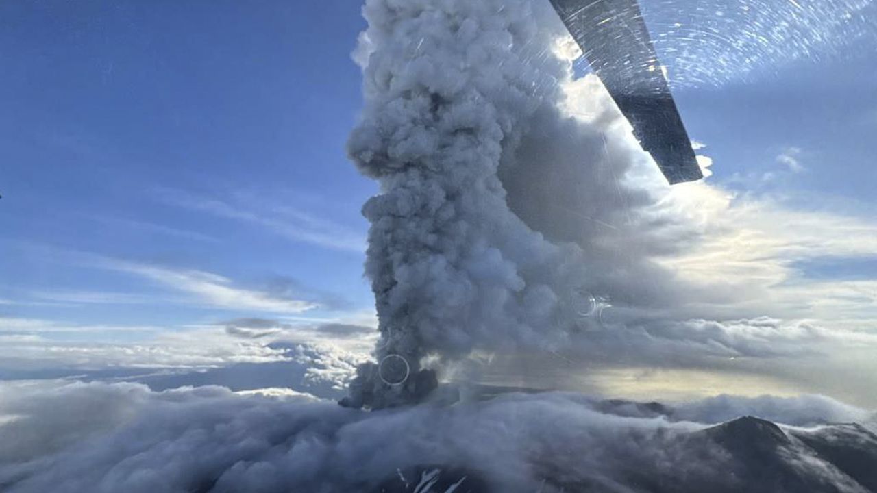 Un segundo volcán entra en erupción en Kamchatka tras el megaterremoto de Rusia - La Voz de Galicia