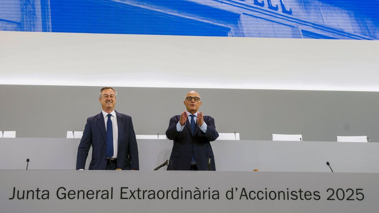 BBVA reconoce ante la CNMV que revisa las sinergias que le calculó a la fusión con Sabadell - La Voz de Galicia