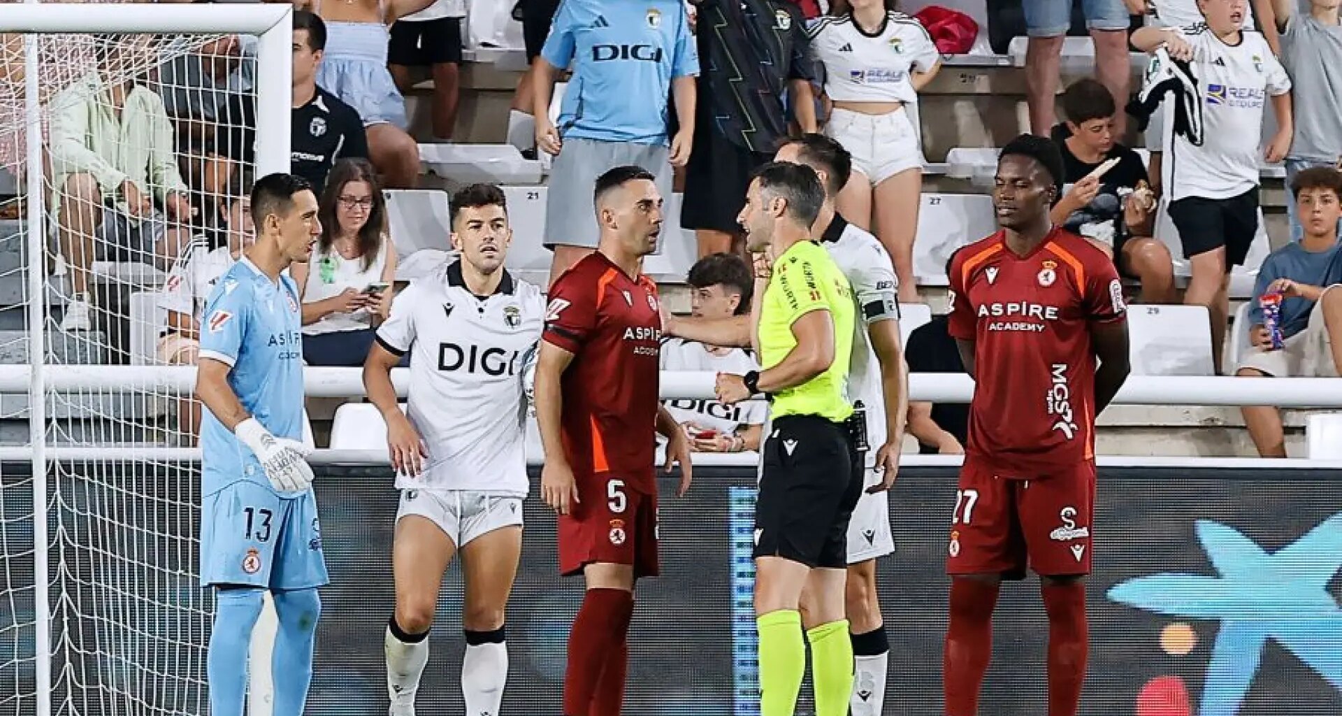 El aragonés que ha visto la roja más tempranera del fútbol profesional español