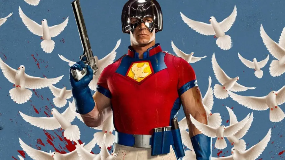 El mercenario de John Cena tendrá segunda tanda de episodios en HBO Max, de nuevo bajo la batuta de James Gunn. Podemos esperar muchas más burradas, tronchantes diálogos de besugos y acumulación de cadáveres; todo ello en nombre de la paz.