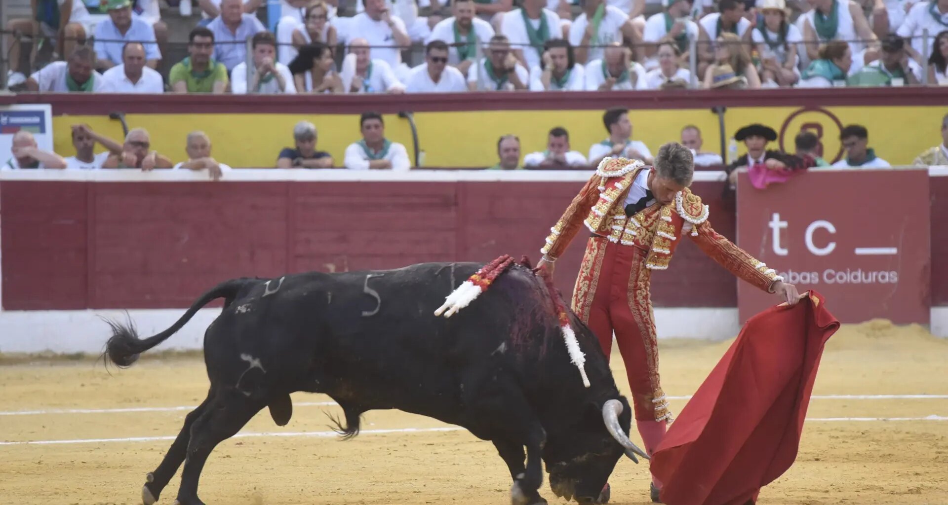 A oreja por coleta en la corrida de banderilleros de la Feria de San Lorenzo de Huesca