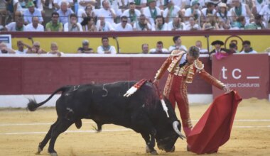 A oreja por coleta en la corrida de banderilleros de la Feria de San Lorenzo de Huesca