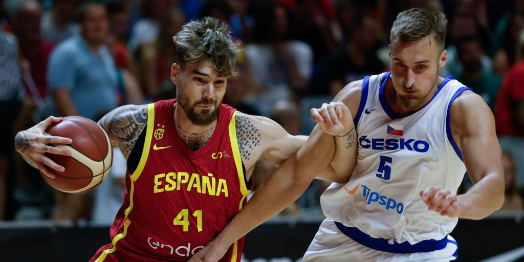 España se desquita ante República Checa