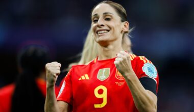 La granadina Esther González entra en las nominaciones por el Balón de Oro