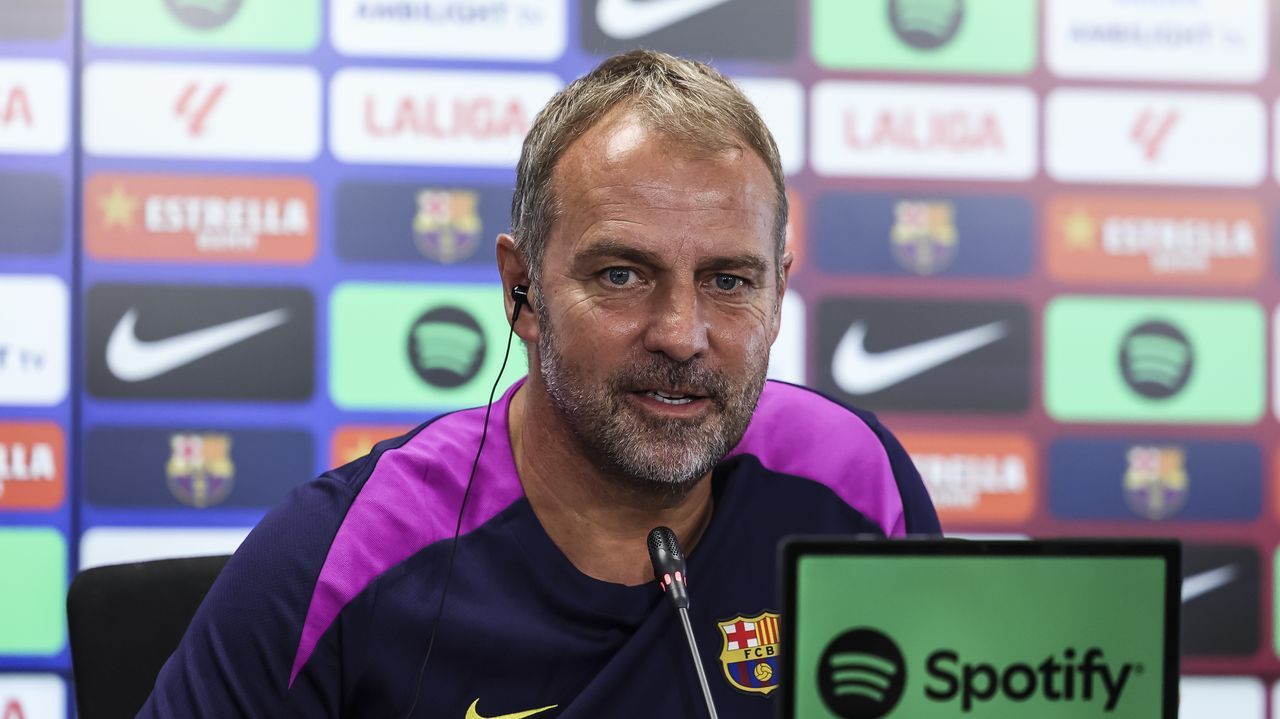 Hansi Flick, sobre las inscripciones en el Barcelona: «No estoy contento»