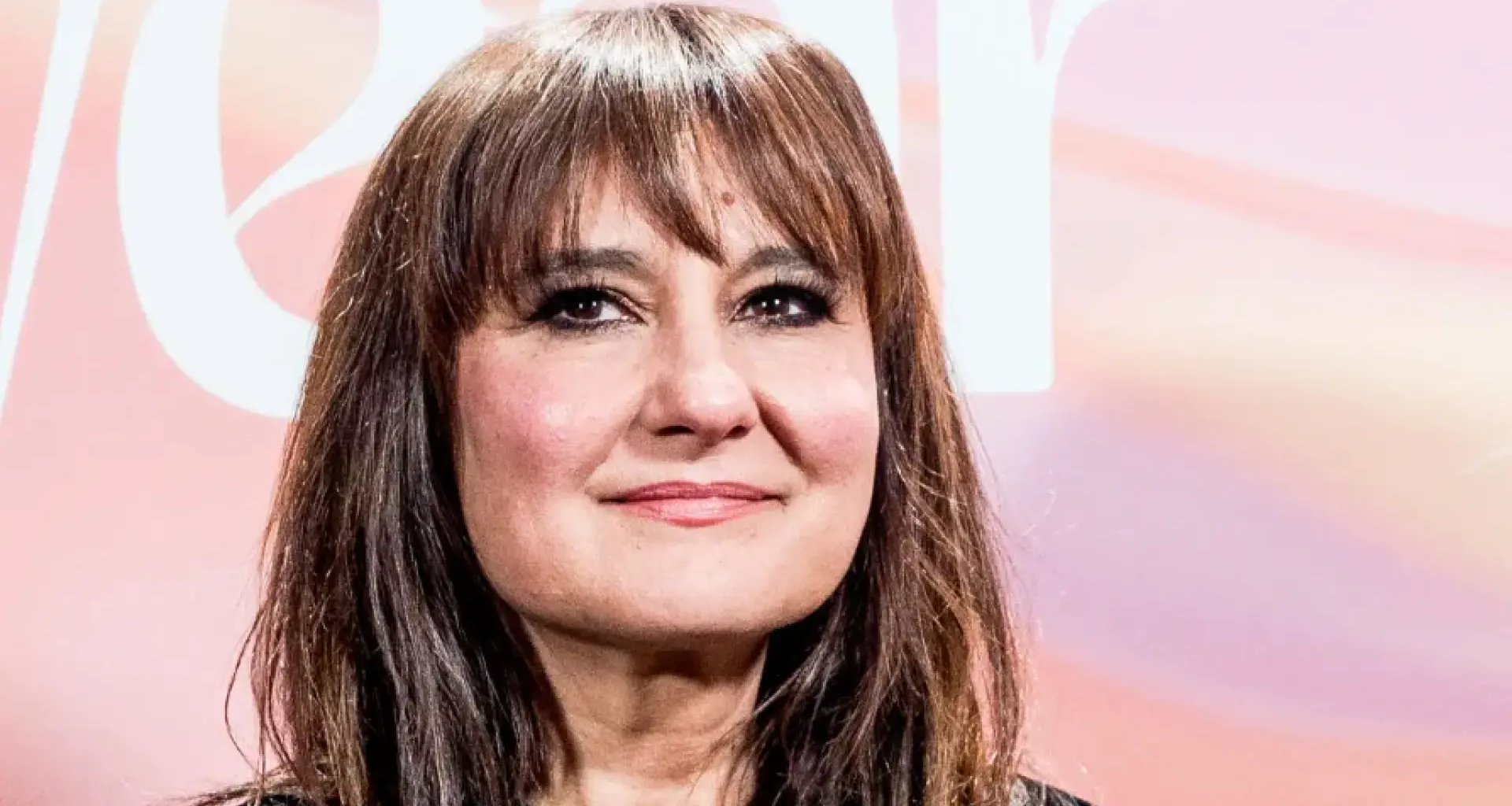 El acoso y los insultos a Amaral por la polémica con Bunbury no se detienen: "Enséñanos las tetas"
