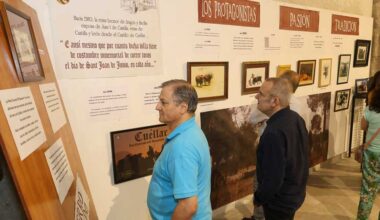 Exposición de la Peña Taurina El Encierro en la iglesia de San Francisco durante las fiestas de 2025.