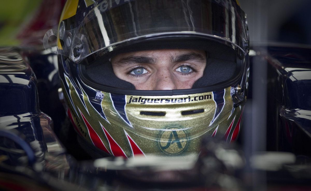 VALENCIA 25 6 10FORMULA 1EL PILOTO DE TORO ROSSO JAIME ALGUERSUARI EN EL CIRCUITO URBANO DE VALENCIA DURANTE LA SEGUNDA SESION DE ENTRENAMIENTOS LIBRES DEL GRAN PREMIO DE EUROPA DE F1 FOTO MIGUEL LORENZO