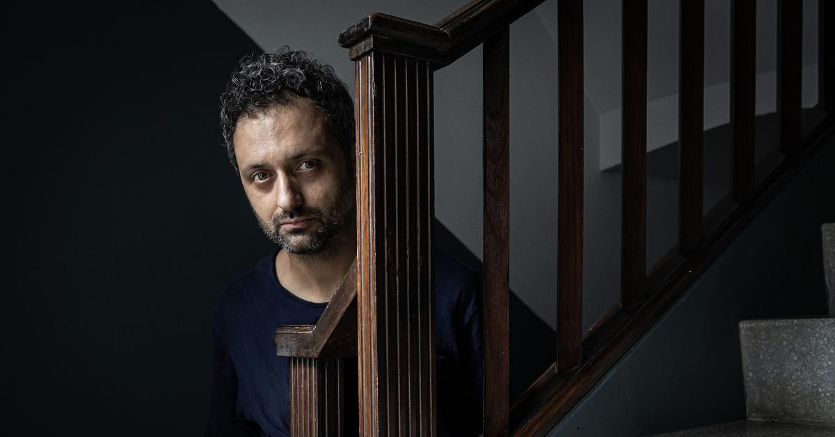 Joan Enric Barceló (Los Amigos de las Artes) recomienda un libro que "descoloca al lector"
