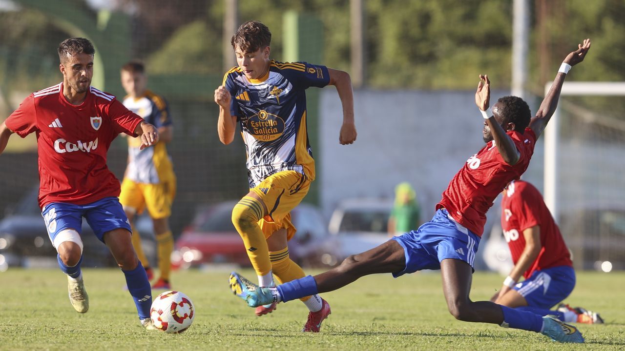 Once metros de alivio para el Racing frente al Bergantiños (4-5) - La Voz de Galicia