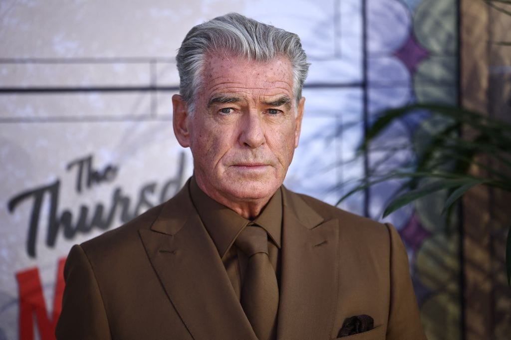Pierce Brosnan en la premiere londinense de 'The Thursday Murder Club', la nueva película de Netflix