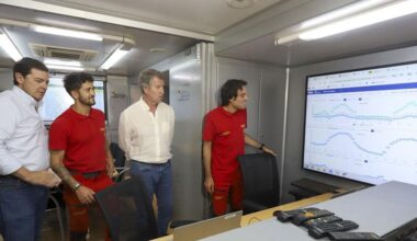 Feijóo pide la movilización de más medios del Ejército contra los incendios y «olvidarse de la política cutre de los tuits groseros»
