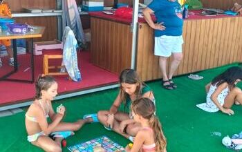 Biblioplaya organiza manualidades para los más pequeños