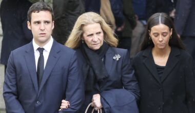 Otro disgusto para la infanta Elena: Froilán de nuevo en las portadas por abrazarse a una famosa en Ibiza - Mujerhoy