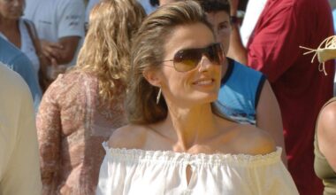 Cuando la reina Letizia rompía moldes en Mallorca con su escote bardot y gafas de sol de estilo aviador