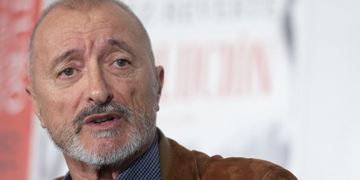 Para Arturo Pérez-Reverte, el Guernica no es el cuadro que representa a España (y su elección tiene más que ver con el alma que con la historia)