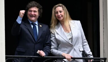 Allanamientos y miles de dólares secuestrados: el escándalo por presunta corrupción que acecha a Karina Milei en Argentina