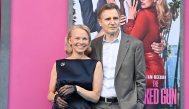 Pamela Anderson y Liam Neeson triunfan con ‘Agárralo como puedas’