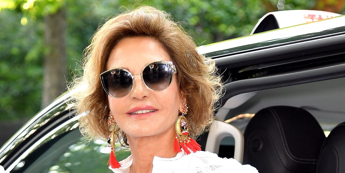 Naty Abascal, absolutamente impresionante a los 82 años con el bañador negro elegante rebajado a 25 euros en Calzedonia