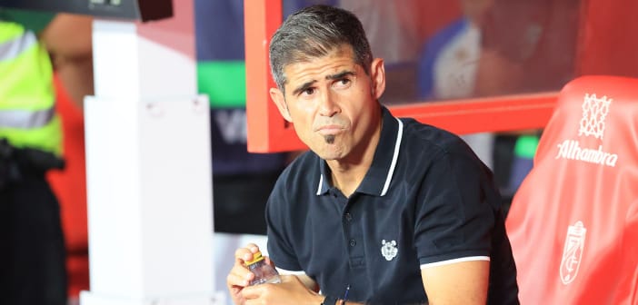 "Tenemos que seguir mirando posibilidades para incorporar alguna pieza más en la parte de atrás"