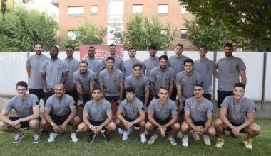 El Bada Huesca arranca la nueva temporada con ilusión tras "una travesía por el desierto"