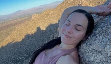 Encuentran a la influencer Hannah Moody muerta y en estado de descomposición por «exposición al calor»