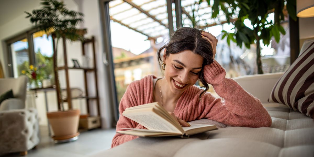 Soy una gran lectora de novela romántica y este libro que recuerda a las grandes historias de amor de Jane Austen y Emily Brontë es mi favorito del verano
