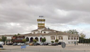 Persiguen a un coche de turistas franceses, abren fuego contra ellos en plena A-4 y se refugian en un restaurante de Dosbarrios (Toledo)