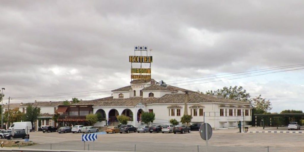 Persiguen a un coche de turistas franceses, abren fuego contra ellos en plena A-4 y se refugian en un restaurante de Dosbarrios (Toledo)