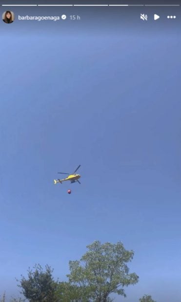 Un helicóptero llevando a cabo labores de extinción de incendios. (Foto: Redes sociales)