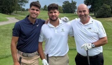 Carlos Alcaraz no pierde las buenas costumbres: Se relaja jugando el golf antes de su debut en USA - Eurosport