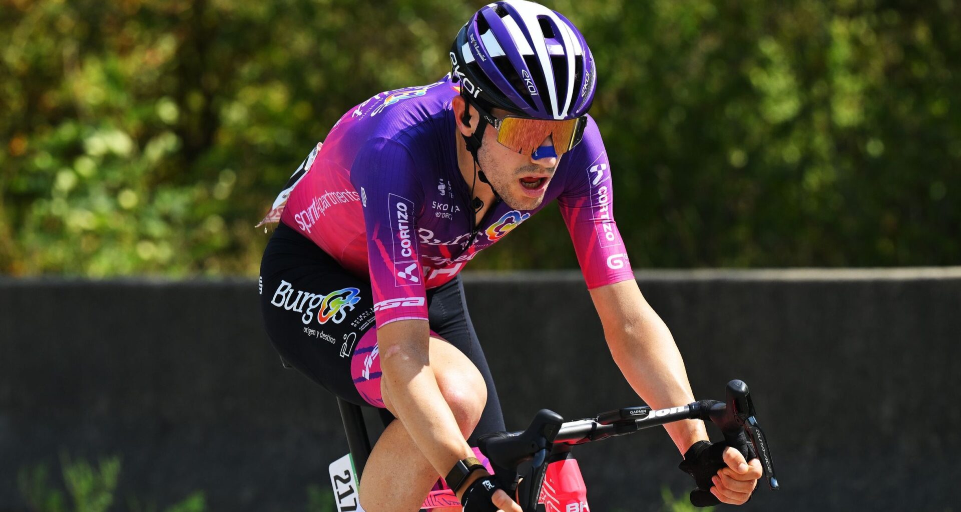 Un virus recorre La Vuelta ciclista a España 2025: Burgos Burpellet BH está en cuadro y se han producido casi una decena de abandonos por enfermedad